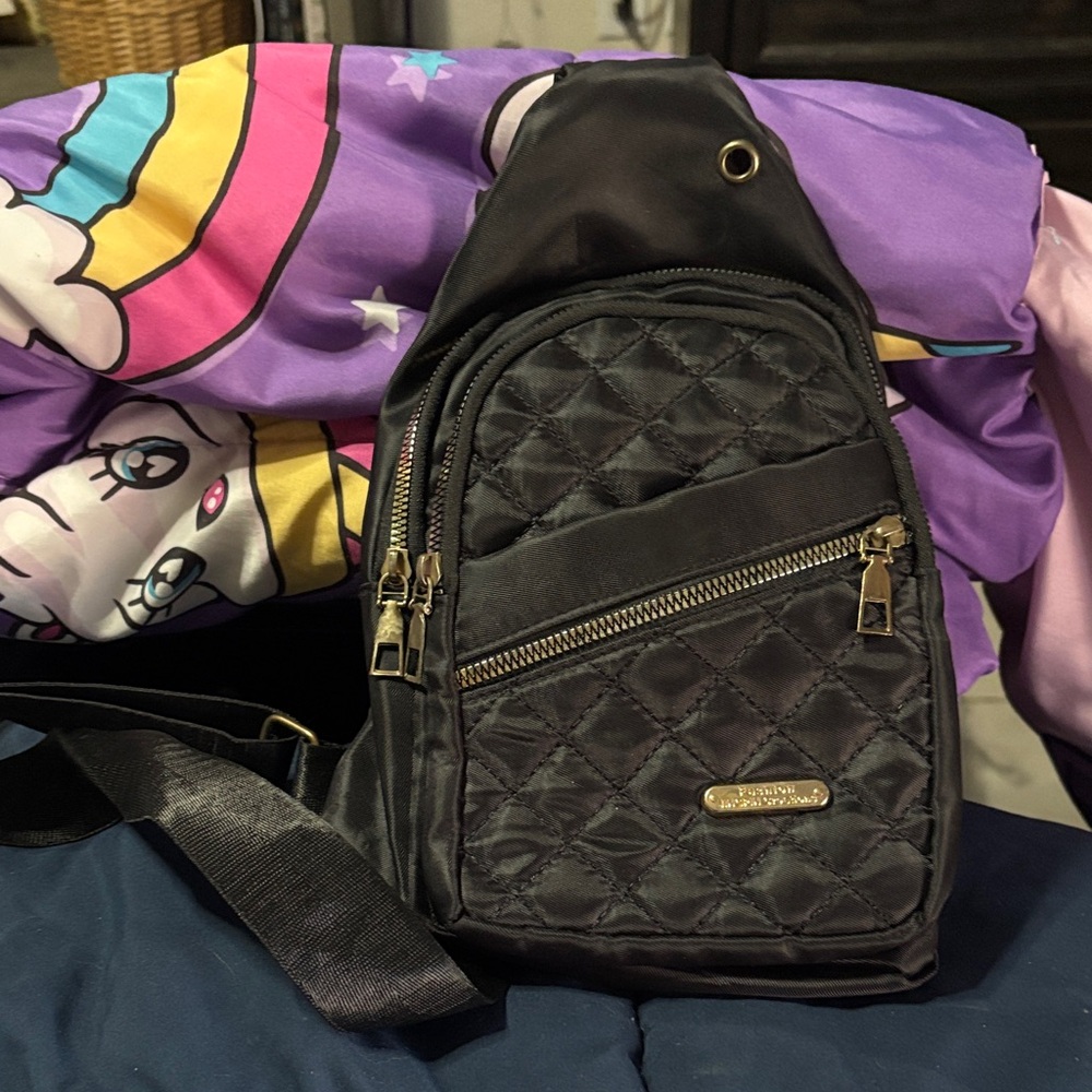 Quilted Black Crossbody Sling